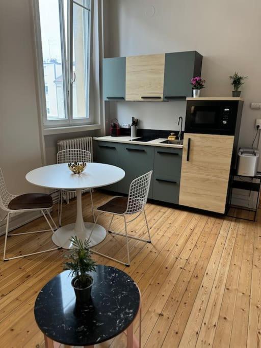 Apartament Oslo, Hyper Centre, Proche Gare, Marche Boulingrin Reims Zewnętrze zdjęcie